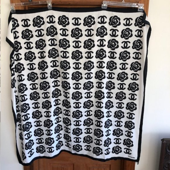 CHANEL CC Camellia Print Black White Silk Scarf Large Square - Picture 3 of 17